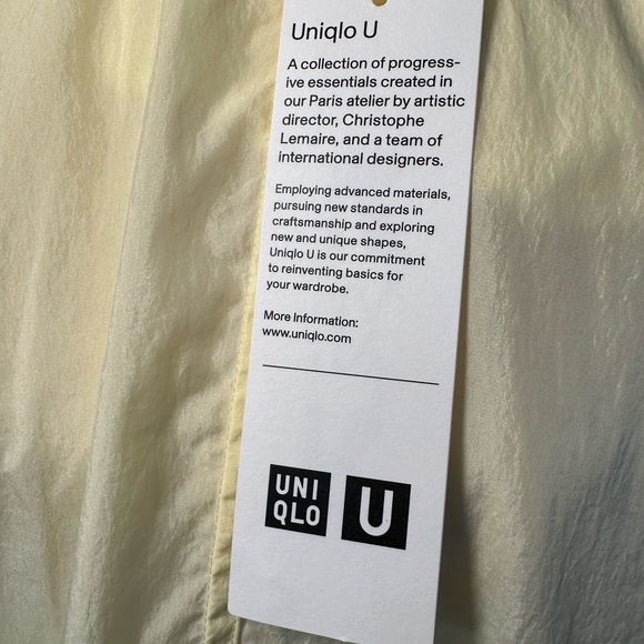 Uniqlo U packable yellow over sized hooded rain poncho. - Picture 11 of 14